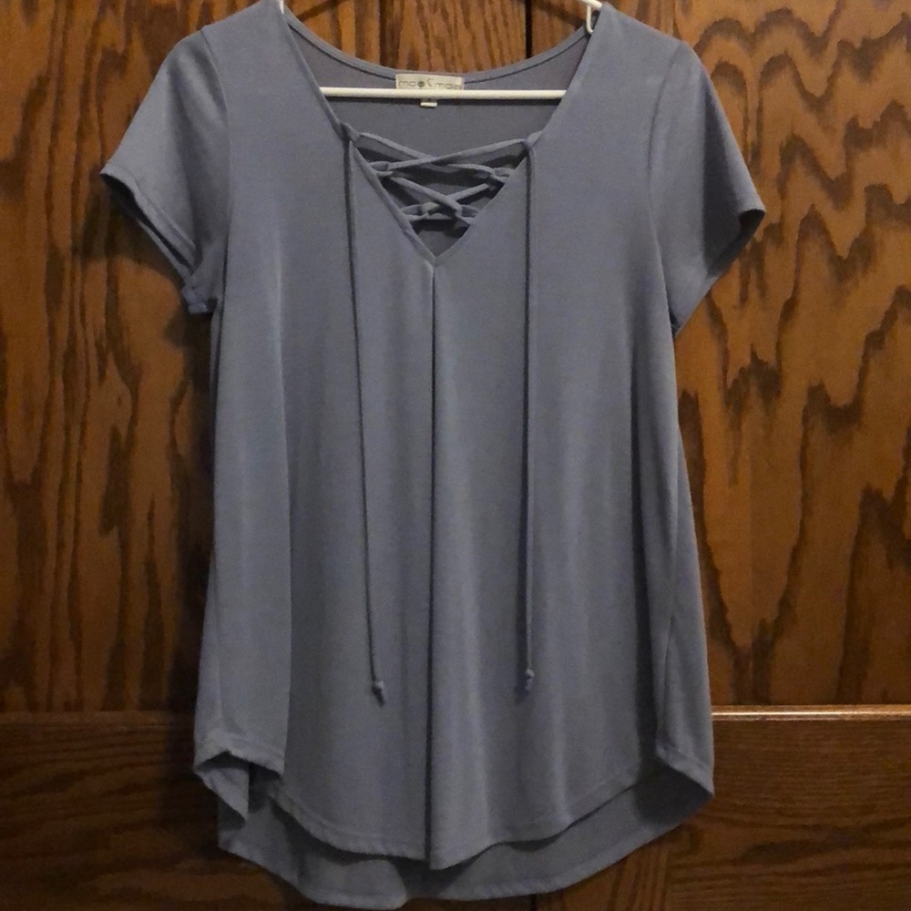 Light blue tie short sleeve shirt